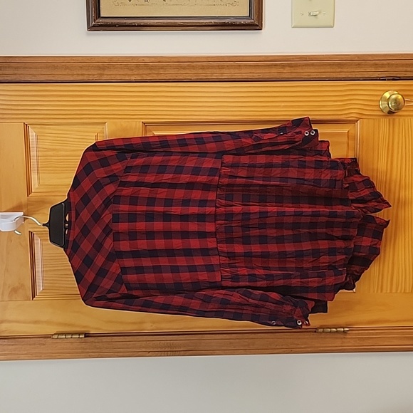 Torrid top - Picture 2 of 6